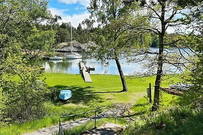 4 Personen Ferienhaus in STAVSNÄS-By Traum