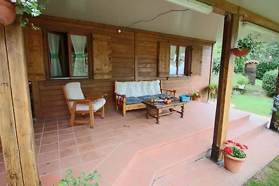 Hübsches Chalet in Città di Castello mit Pool