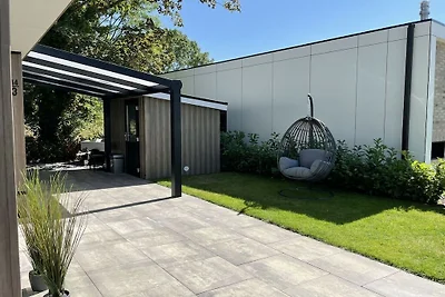 Ferienhaus in Lathum mit Schwimmbecken