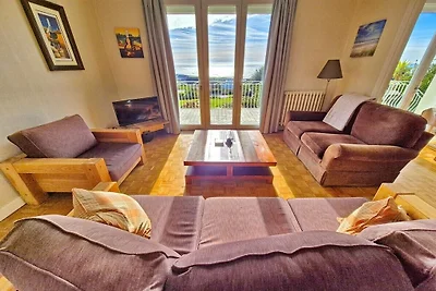 Ferienhaus in Plouhinec mit Terrasse