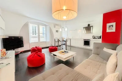 High-End-Wohnung im Goldenen Dreieck