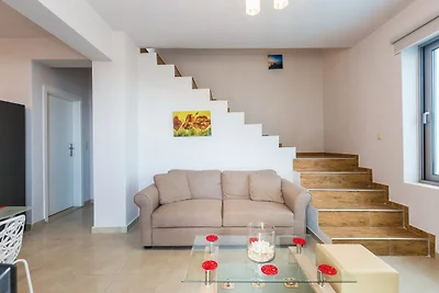 Villa in Mariou mit Pool und Meerblick