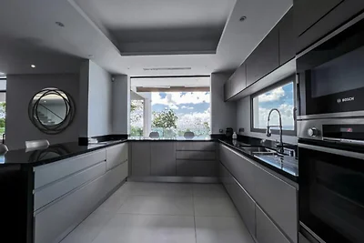 Villa a Saint-François con piscina a sfioro