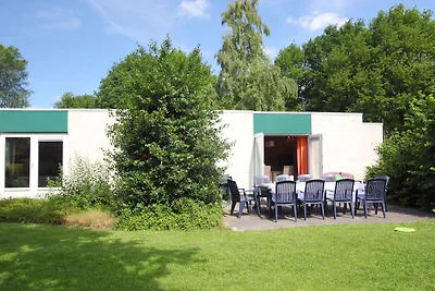 Gerהumiger Bungalow in der Nהhe des...
