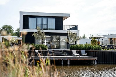 Villa con giardino e molo vicino a Harderwijk