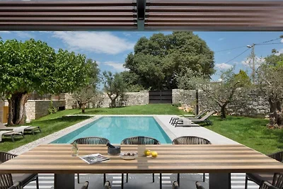 Villa in Porec mit Schwimmbecken