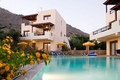 Wunderschöne Villa mit Swimmingpool in Pefkoi...