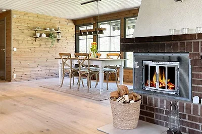 6 Personen Ferienhaus in ÖRKELLJUNGA-By Traum