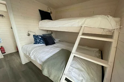 Hausboot in Stralsund mit Schwimmbecken