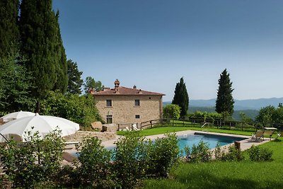 Villa with private pool on an organic wine...