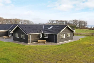 26 Personen Ferienhaus in Frørup