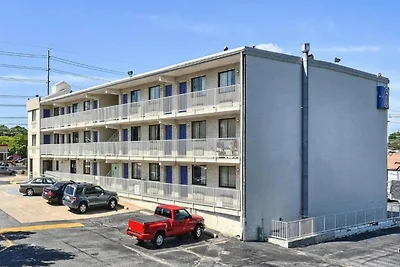 1 letto king size | Vasca da bagno accessibil...