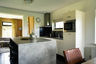 Einfamilienhaus mit Wellness und Ausflugsboot