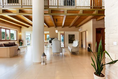 Golden Sand Beach villa