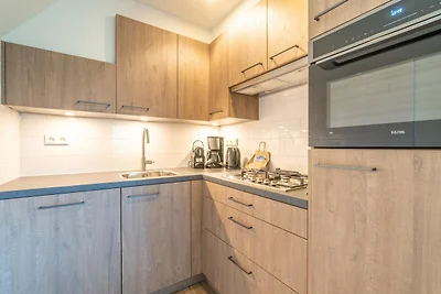 Smaakvol en modern ingerichte 6 persoons...