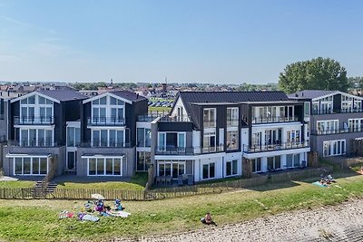 Angenehmes Strandhaus mit Balkon/Terrasse