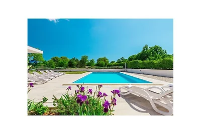 Villa in Svetvincenat mit Schwimmbecken