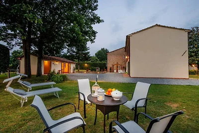 Villa in der Toskana nahe Montecarlo...