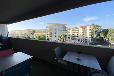 Schönes T mit Terrasse Exflora Park