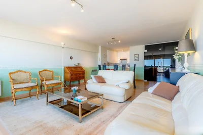 Geräumige, angenehme Wohnung direkt am Meer