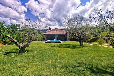 Großes Appartement in Hrastovlje mit privatem...