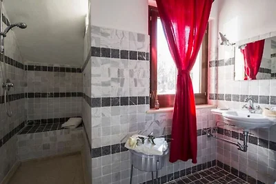 Incantevole appartamento con piscina