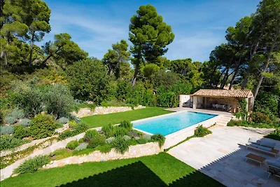 Villa met zwembad vlakbij Golf de Manville