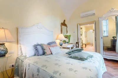 Wohnung in Lucca mit privatem Garten