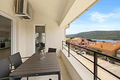 Bezauberndes Sommerapartment mit Meerblick