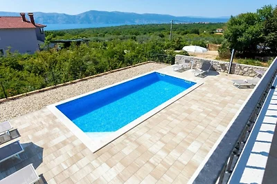 Villa in Krk mit Schwimmbecken