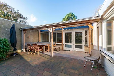 Bungalow in Sint Maartenszee am Strand