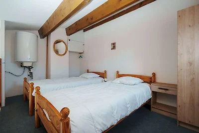 Lichtrijke plek vlakbij de havenpromenade