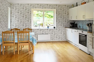 5 Personen Ferienhaus in LJUNGSKILE-By Traum