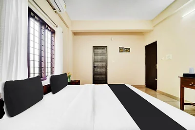 Super Hotel O Ambalamedu