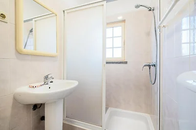 Villa in der Nähe des Strandes von São Rafael...