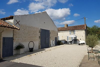 Charmantes Ferienhaus mit privatem Pool