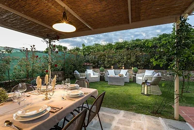 Villa in der Toskana mit Weinbergblick