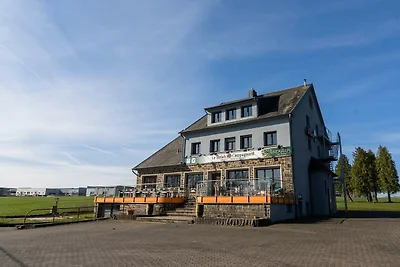 Geräumiges Ferienhaus in Gouvy mit Garten