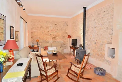 Haus in Llubá mit Pool und Grillplatz