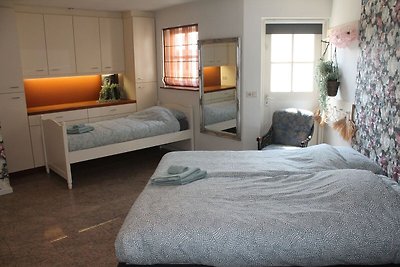 Freistehende Villa in Moergestel mit Pool und...