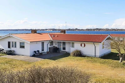 10 Personen Ferienhaus in Farsø-By Traum