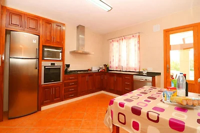 Haus in Campos mit Pool in der Nähe von Es...