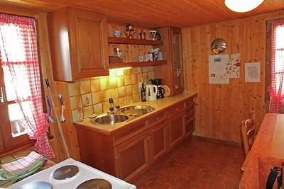 Boutique-Ferienwohnung im Wallis mit Balkon