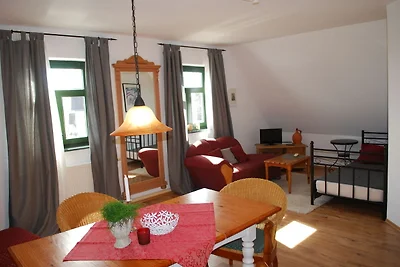 Landhaus mit Schwimmbad in Dargun