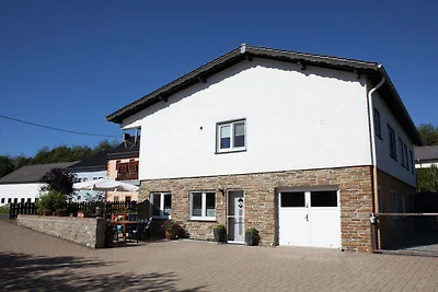 Ruhige Ferienwohnung am Alf Bach 
in Halenfel...