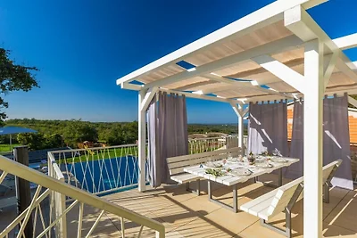Vista Mar mit Pool