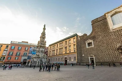A pochi passi da Piazza del Gesù