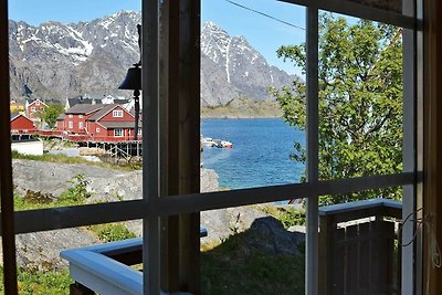 3 persoons vakantie huis in Henningsvær-By...