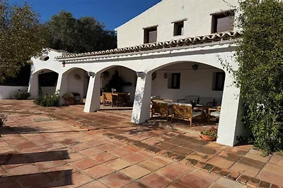 Geräumiges Ferienhaus mit Pool