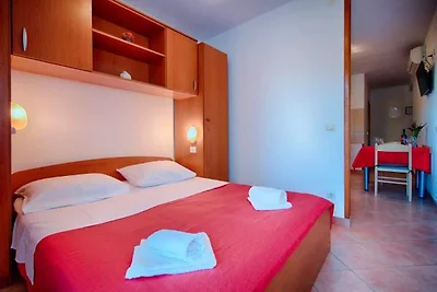 Apartments Bruna Lastovo-Standard One Bedroom...